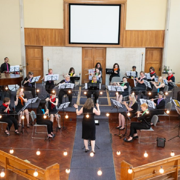 Photo of orchestra 